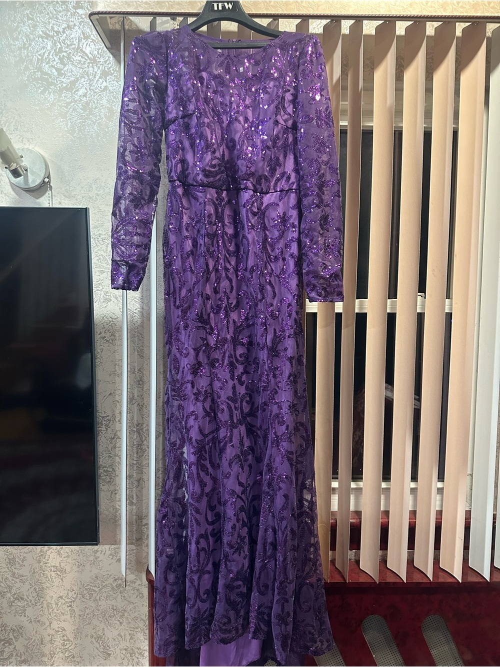 Elegant Long Sleeve Purple Sequin Evening Dress